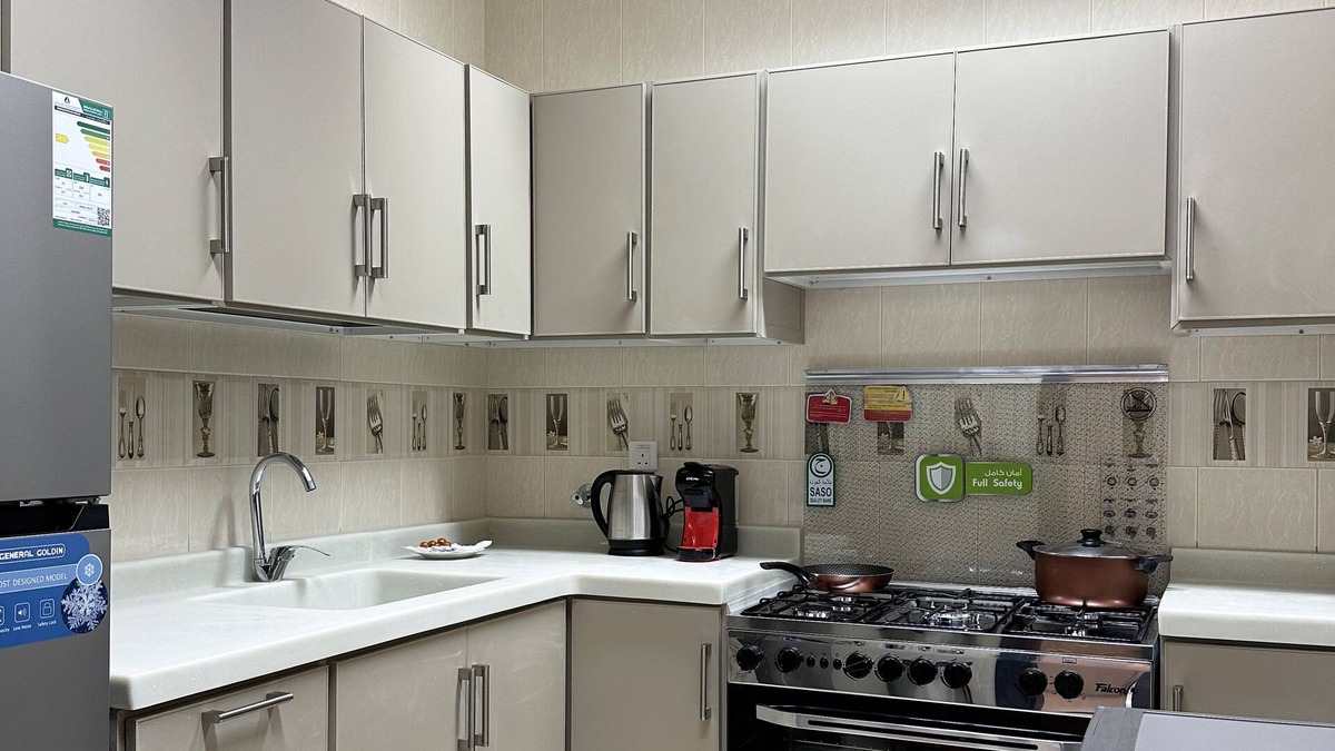 Riyadh Apartment | Al-Mutamarat A-5 Timeless History AG76
