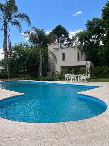 Villa San Lorenzo House | Al Puente y Palo - Casa del Arbol