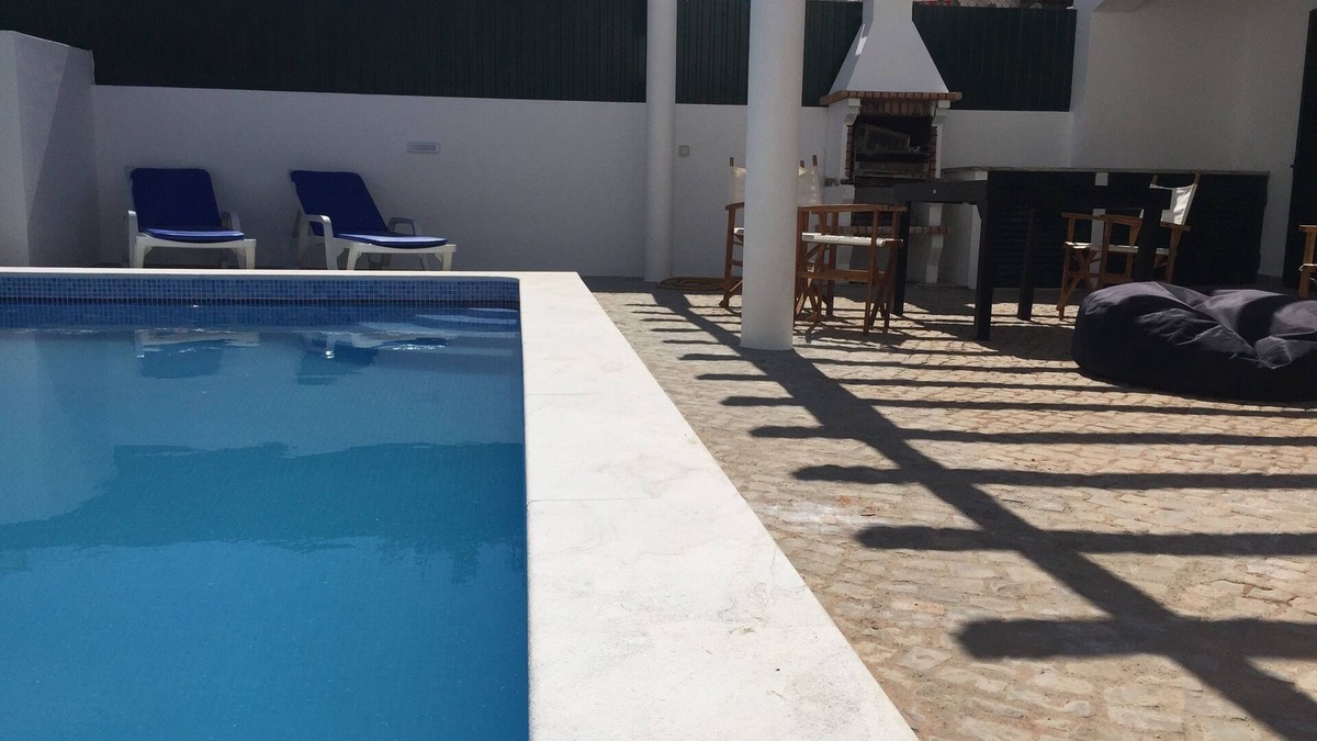 Retur House | AL24611 Super 4 bed house with pool in tranquil area near the beach. Lic 24611/A