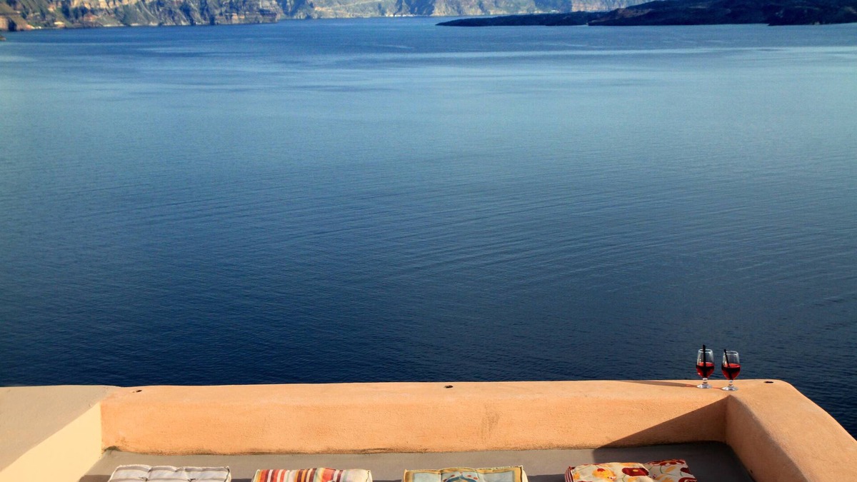 Oia Villa | Alafouzou Cave Loft