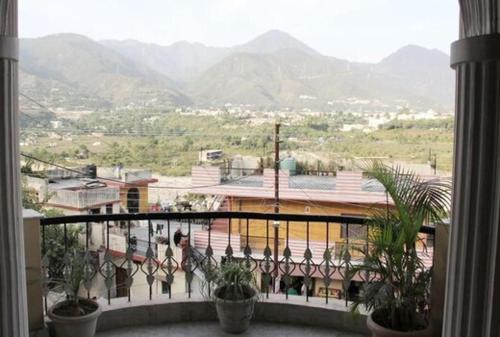 Pauri Hotel | Alakananda inn