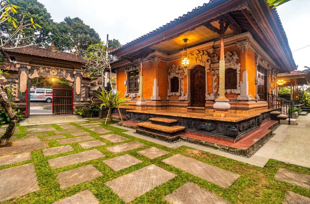 Tua House | Alam Desa Homestay by AGATA