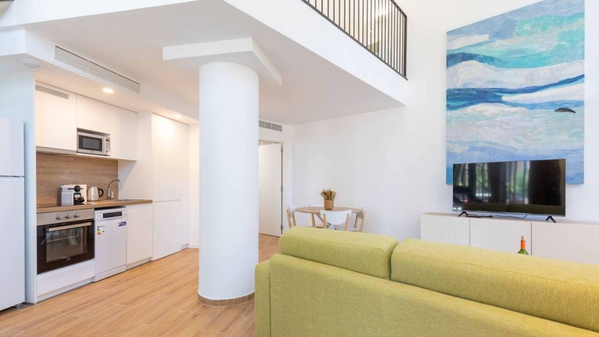 Penya-roja Apartment | Alameda suites loft 4