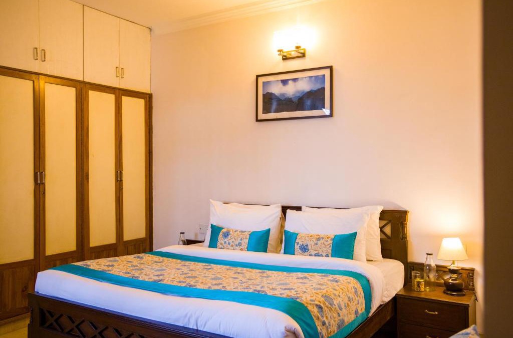 Kasauli Villa | Alaya Stays Mehar Villa - 3 BHK With Garden & Scenic Views