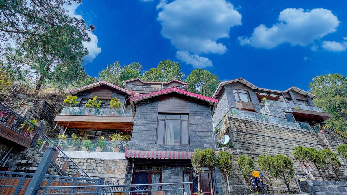 Kasauli Villa | Alayam Villa 3 BHK Kasauli - A Boutique Homestsay in Kasauli Hills