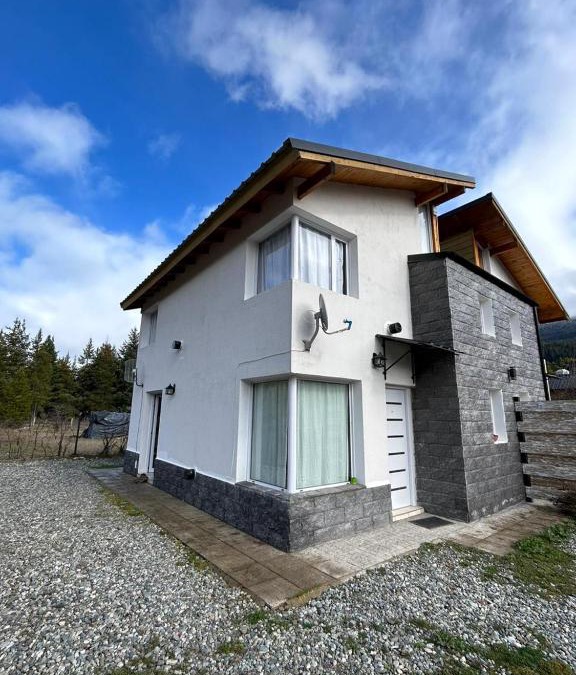 Lago Puelo House | ALBANTA Lago Puelo