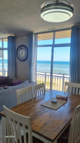 Amanzimtoti Apartment | Albatros 506
