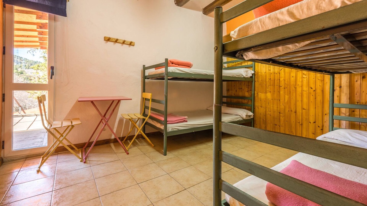 Salas de Pallars Apartment | Alberg La Solana - 21 - Quadruple Room (3 - 4 Guests)