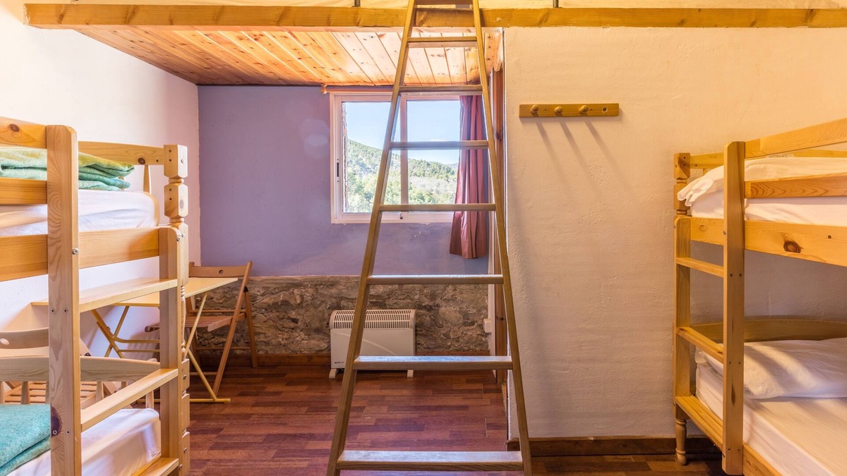 Salas de Pallars Apartment | Alberg La Solana - 33 - Quadruple Room (4 - 6 Guests)