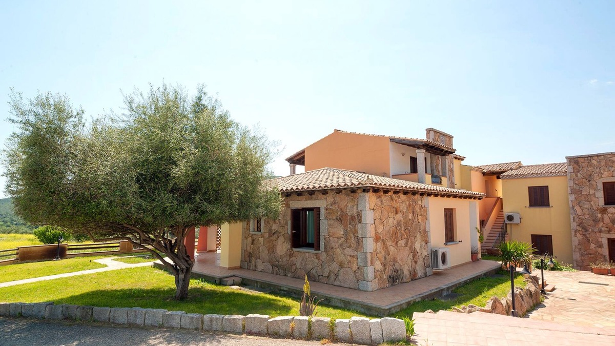 Maiorca House | Albergo Residenziale Li Troni