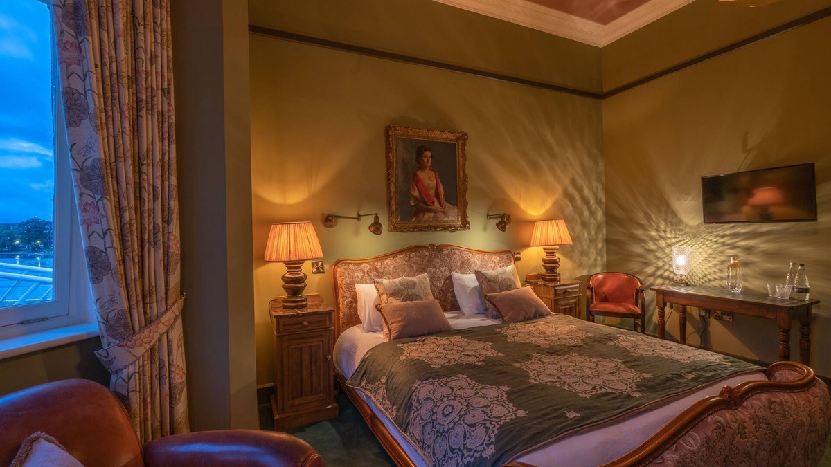 Bedford House | Albero