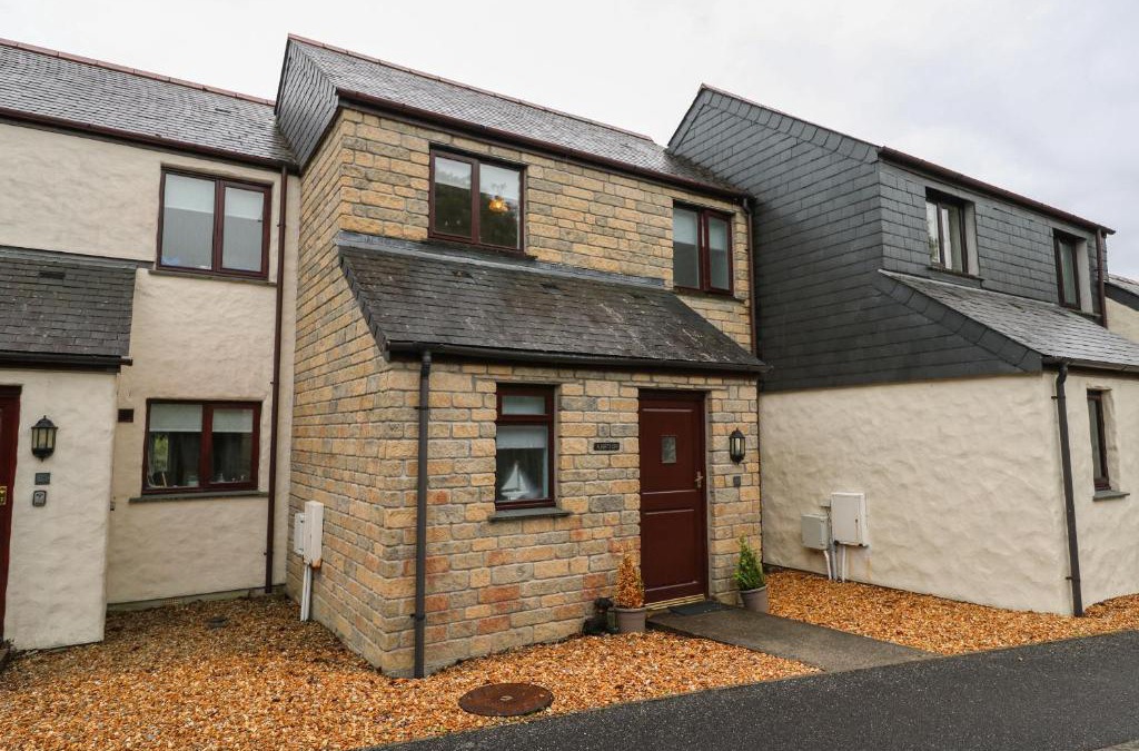 Falmouth House | Albert's Den