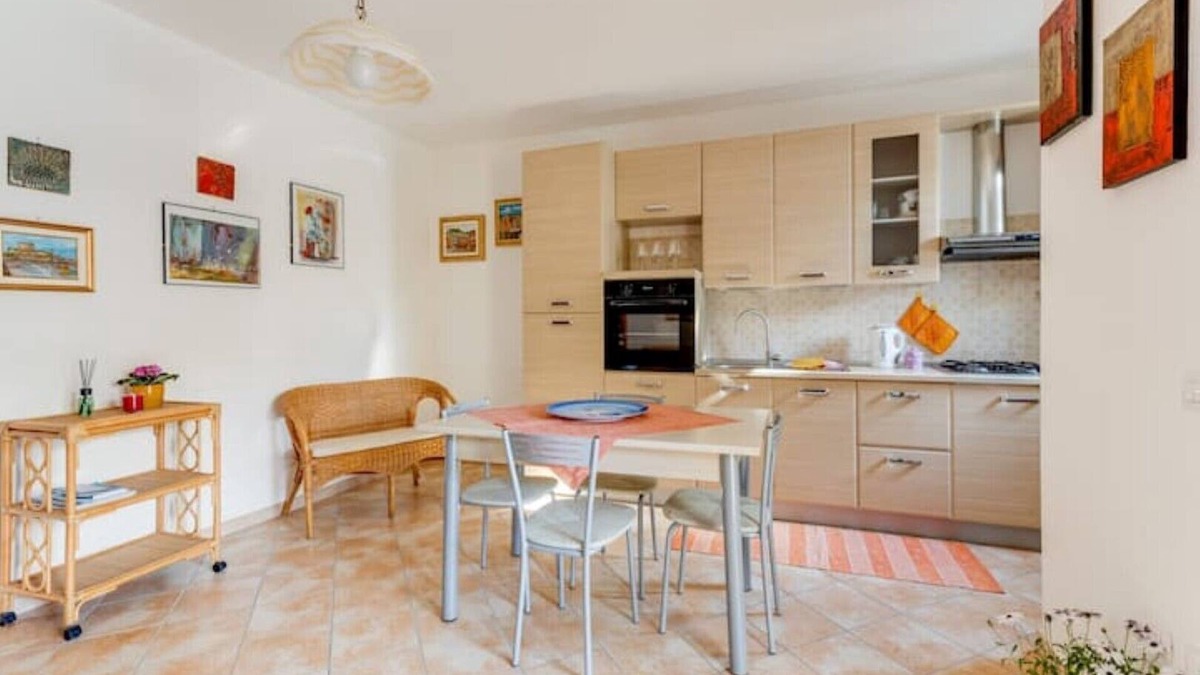 Bosa Marina Apartment | Albert's guesthouse "Tower of Columbus"