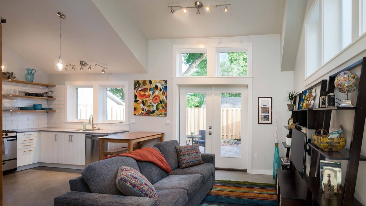 Alberta Arts District House | Alberta Nest: Home Base for Adventure in the City