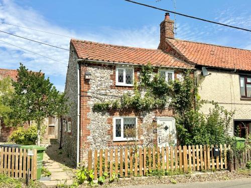 Grimston House | Albie Cottage