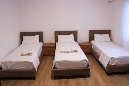 Sheqi i Vogel House | Albora Guest House 3