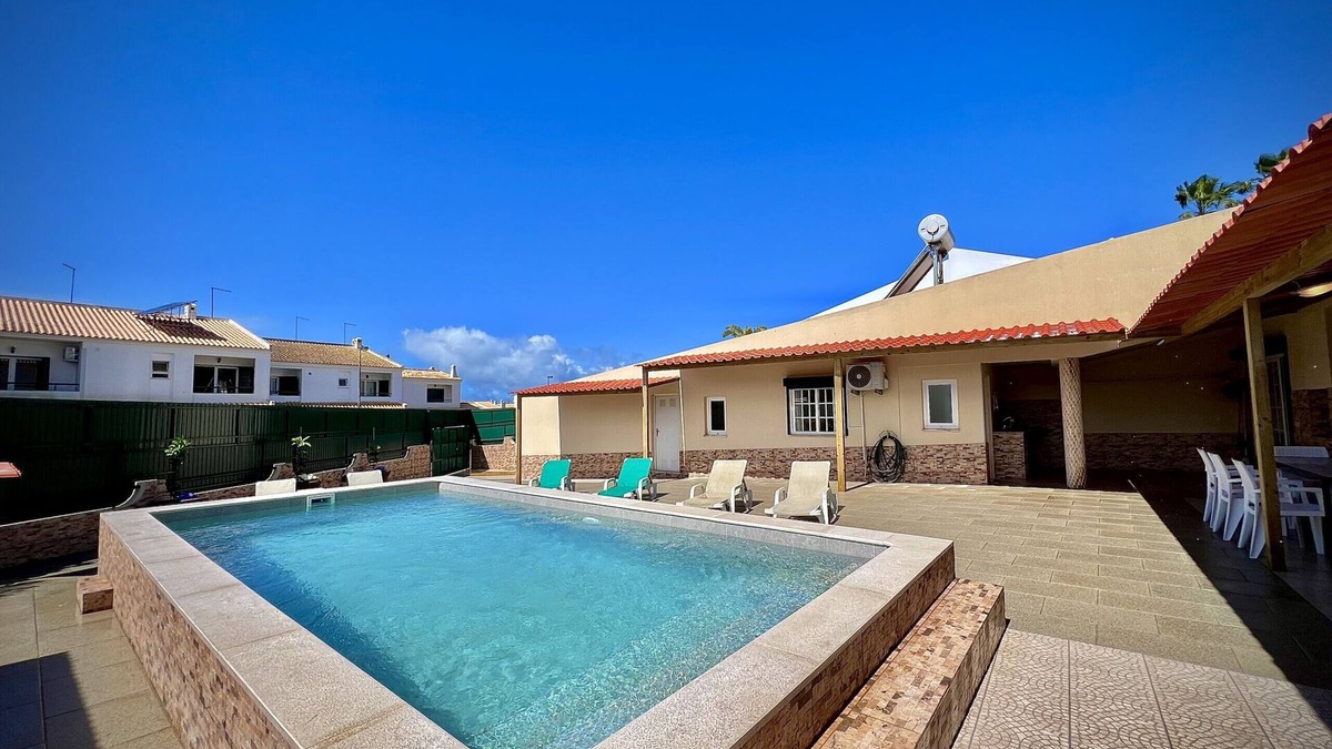Urbanizacao dos Calicos Villa | ALBUFEIRA SUMMER VILLA 2 WITH POOL by HOMING