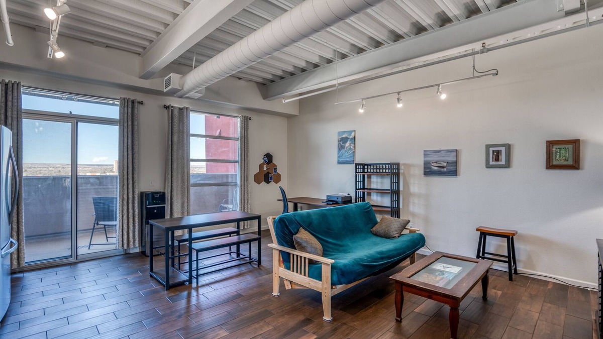 Raynolds Addition House | Albuquerque downtown condo