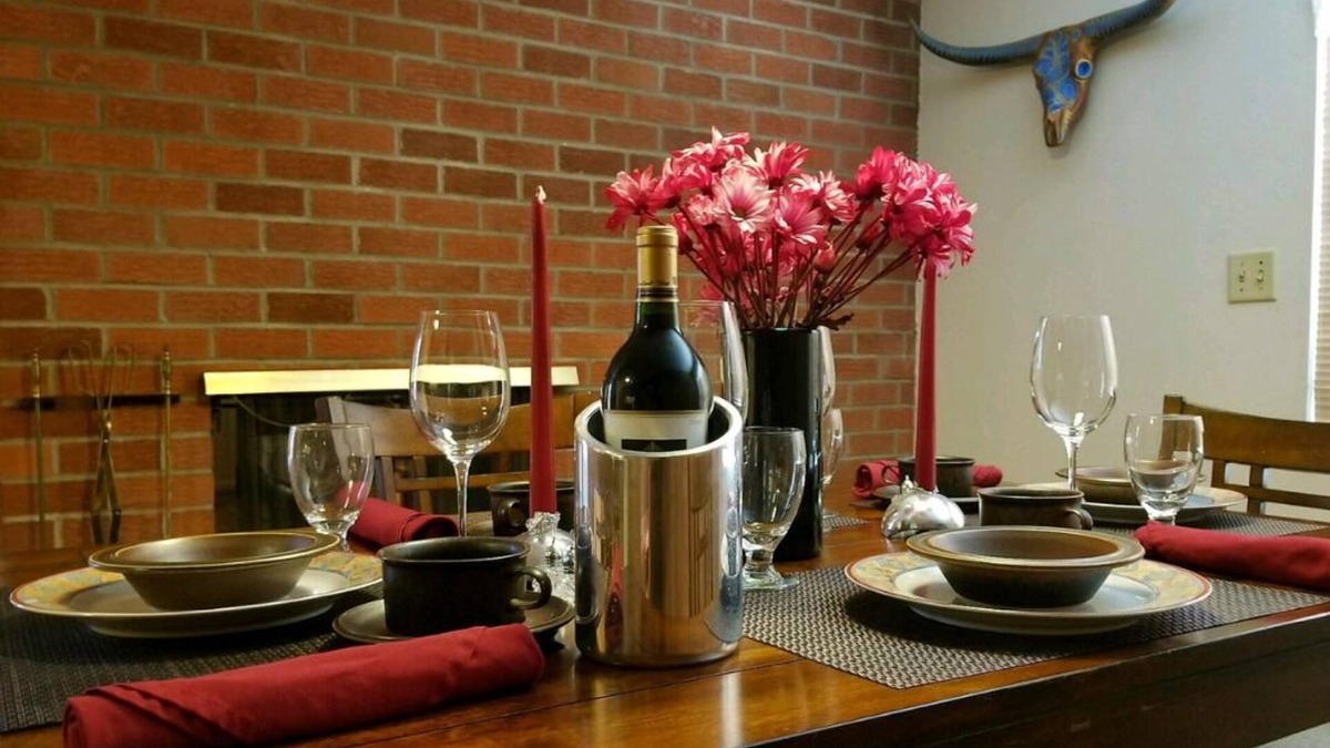 Nob Hill House | Albuquerque Oasis in Nob Hill w/Private Back Yard, Theater, & Game Room