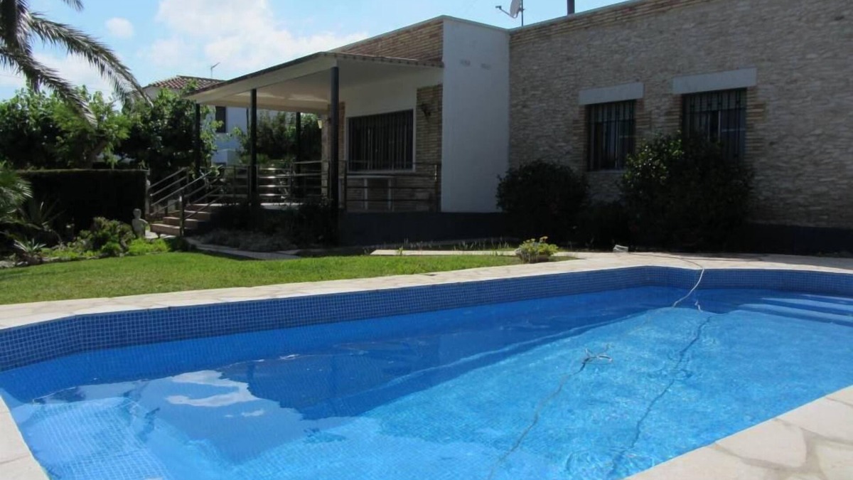 Alcanar Ski Chalet | Alcanar Playa: chalet - 7 rooms - 8 persons
