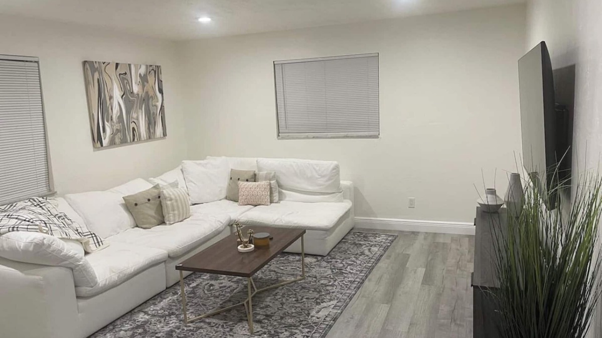 Royal Poinciana House | Alchemist Retreat Hollywood Beach