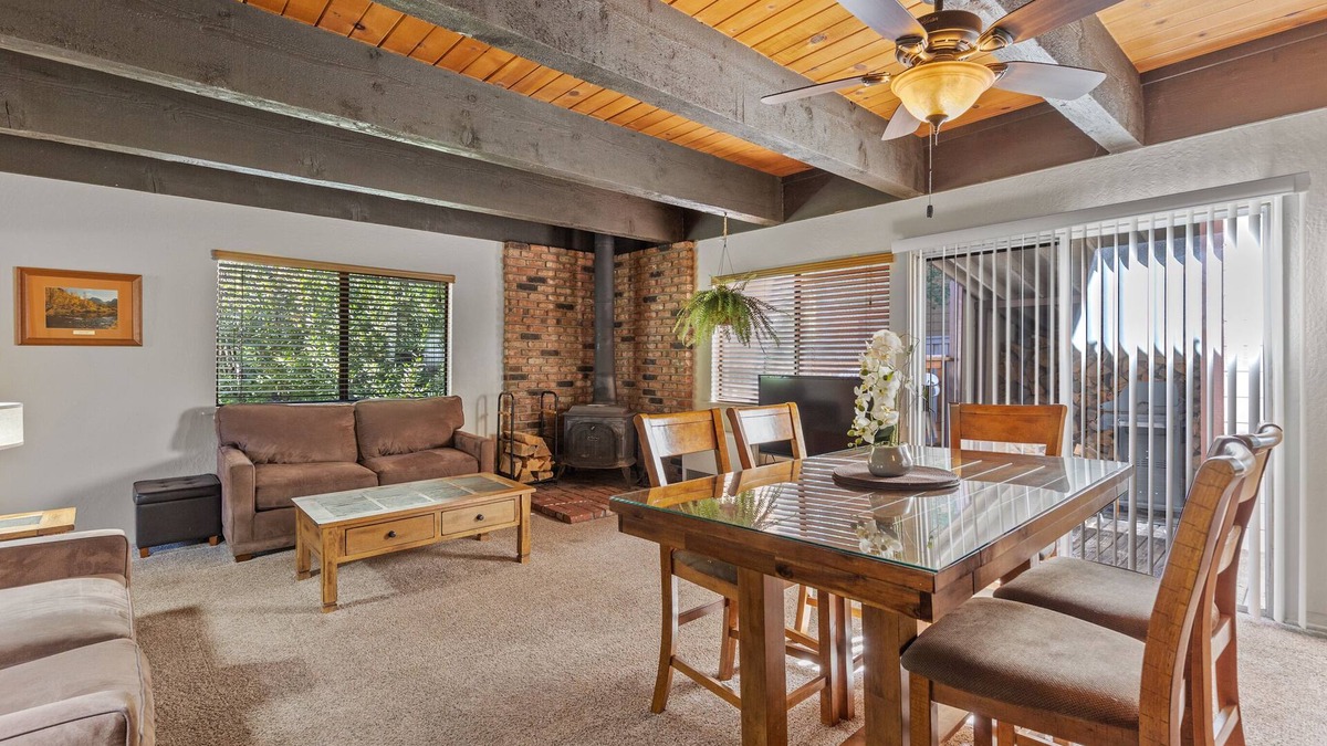 June Lake House | Alderman 2b - Two-bedroom pet-friendly bungalow.