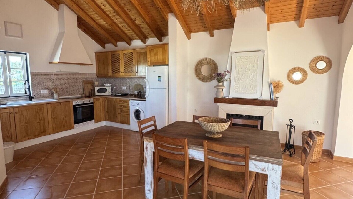 Santiago do Cacem Cottage | Alentejo Coast Country House