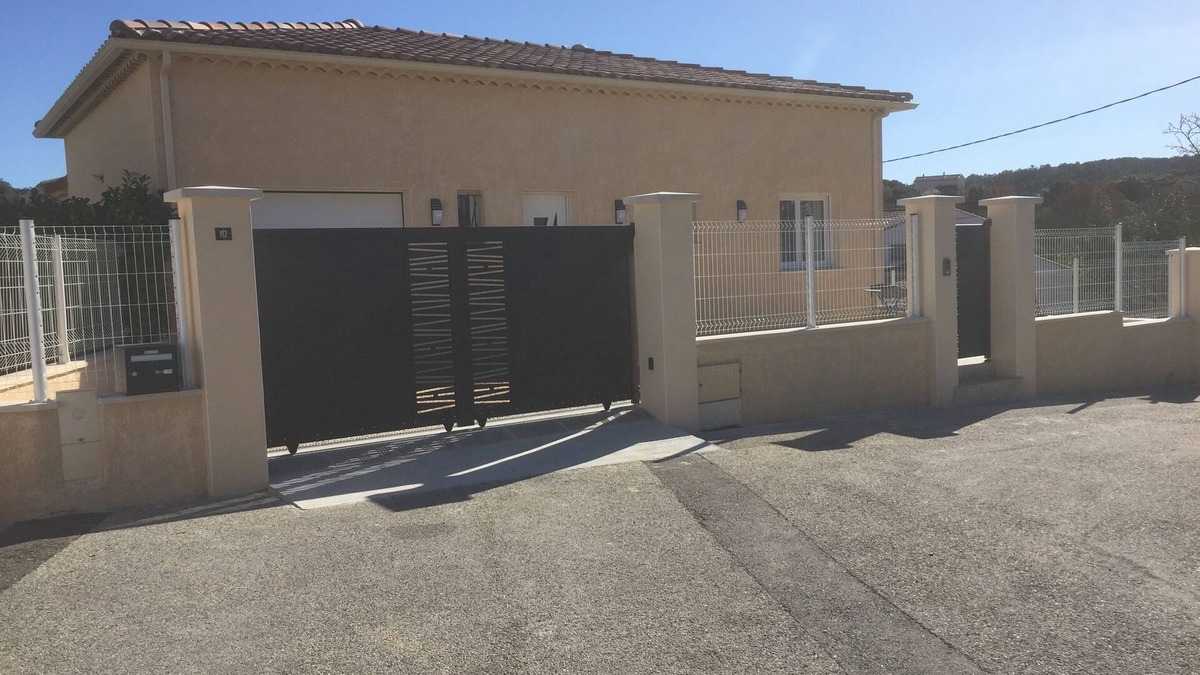 Saint-Julien-les-Rosiers Villa | ALES CEVENNES VILLA COMFORT AND TRANQUILY