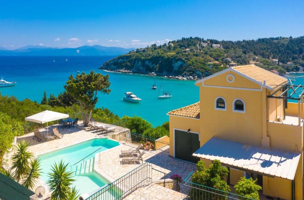 Lakka Villa | Alexander