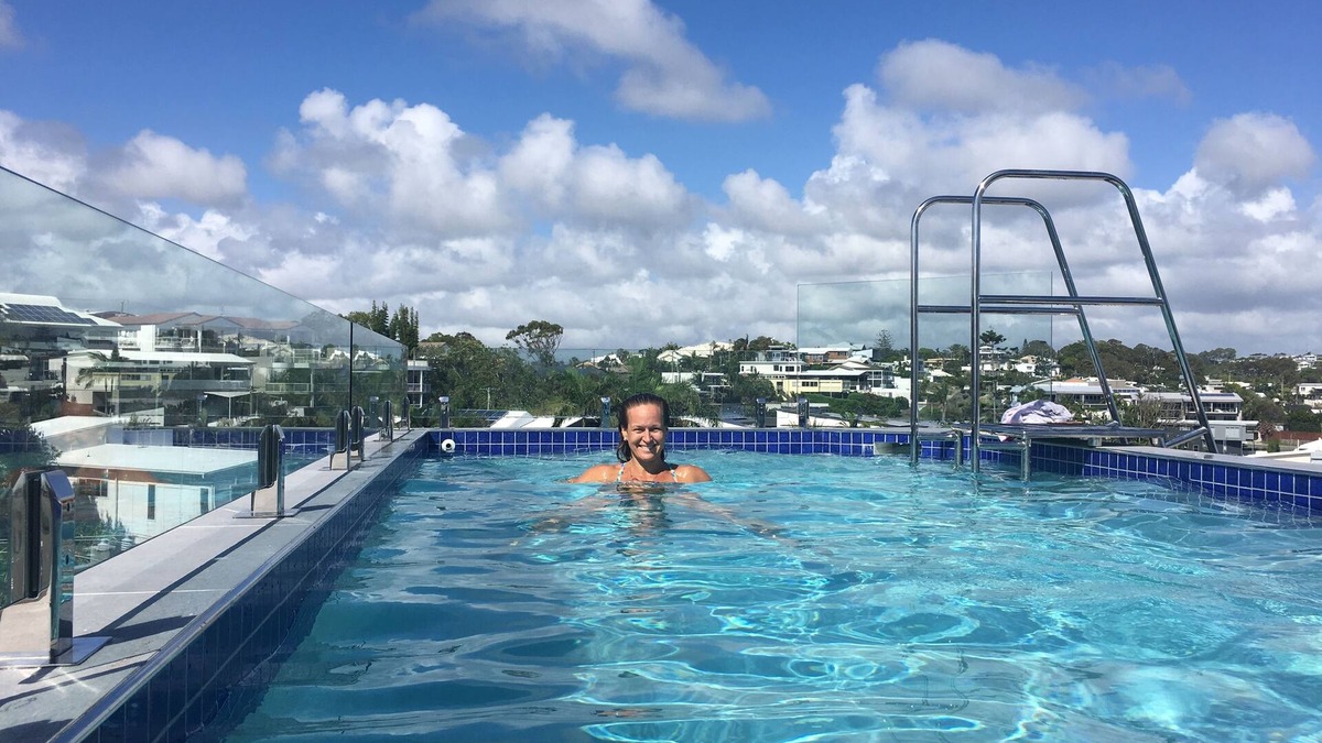 Alexandra Headland Apartment | Alexandra Headlands Beachfront Apt Elysee No. 5
