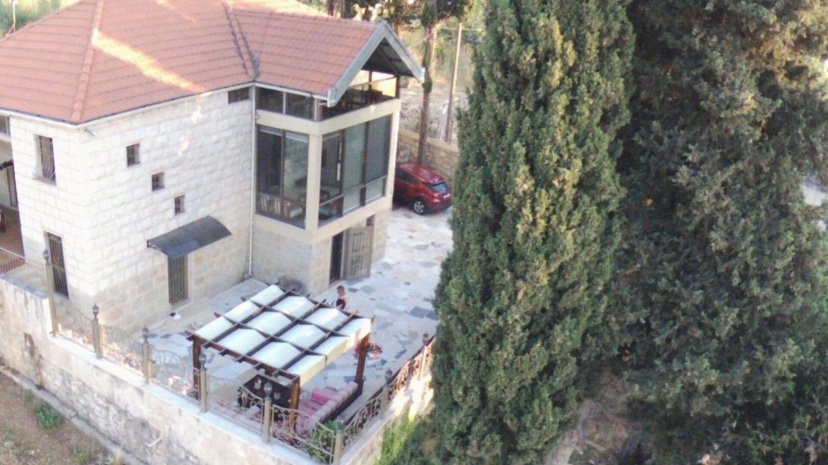 Aley House | Aley Maison des Couleurs - Artistic home in Aley's heart