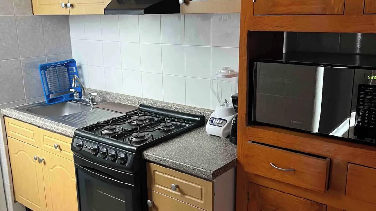 Doctores Apartment | Algarin-Roberto