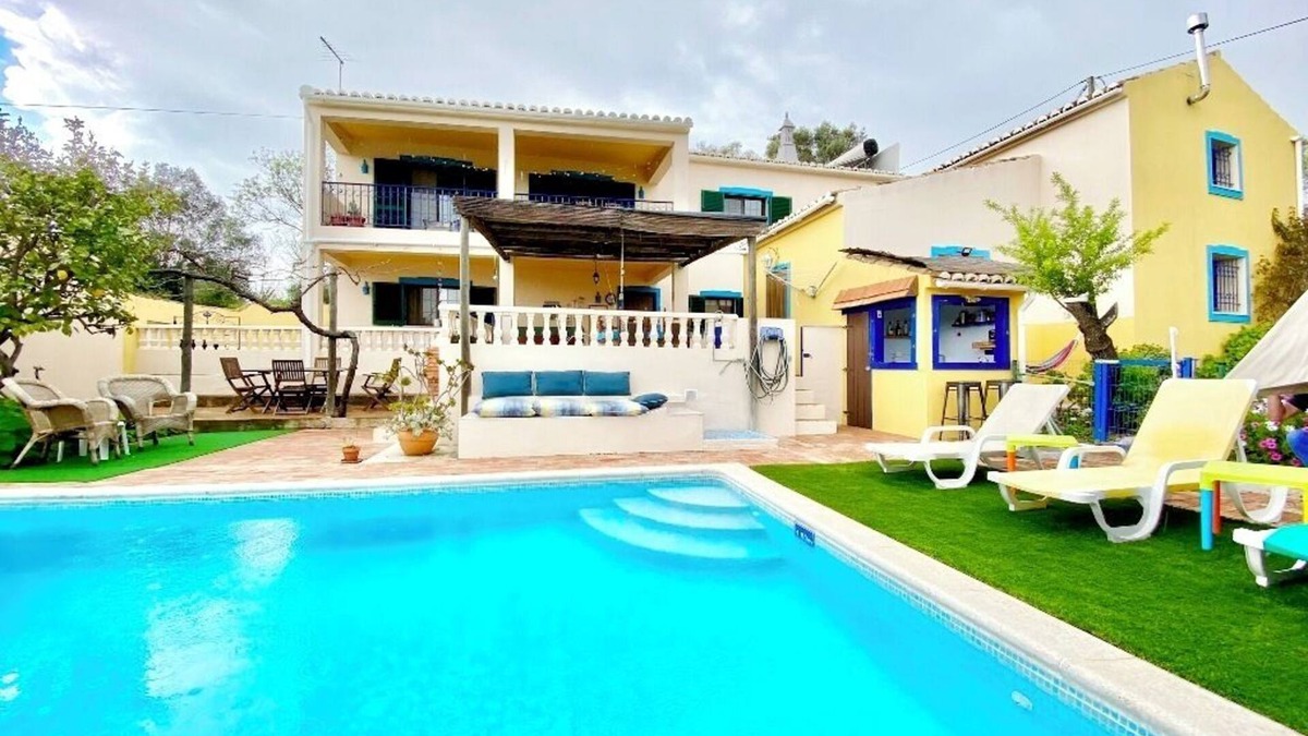 Varejota House | Algarve Entire House, Private Pool & Amazing Views, Your Private Retreat in the Algarve