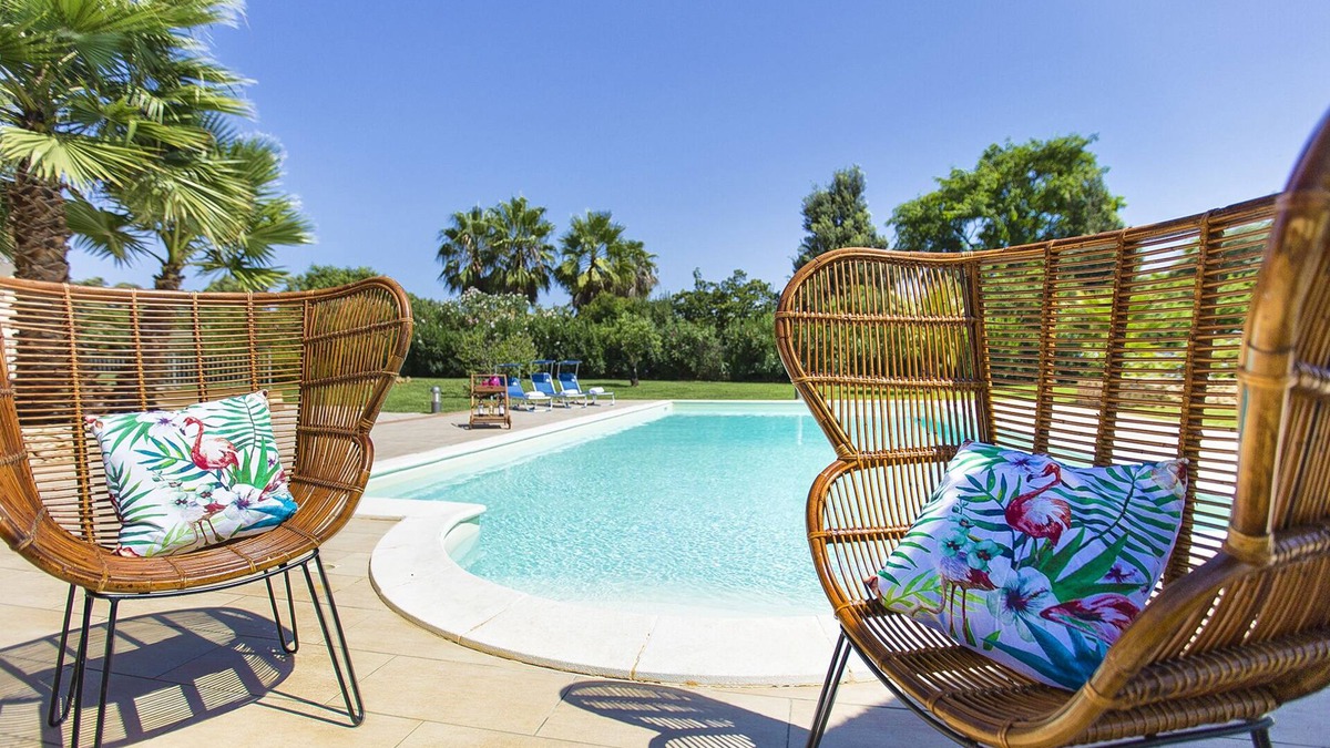 Alghero Villa | Alghero Villa for 8/10 people, with 4 bedrooms, 3 bathrooms, swimming pool and tennis court