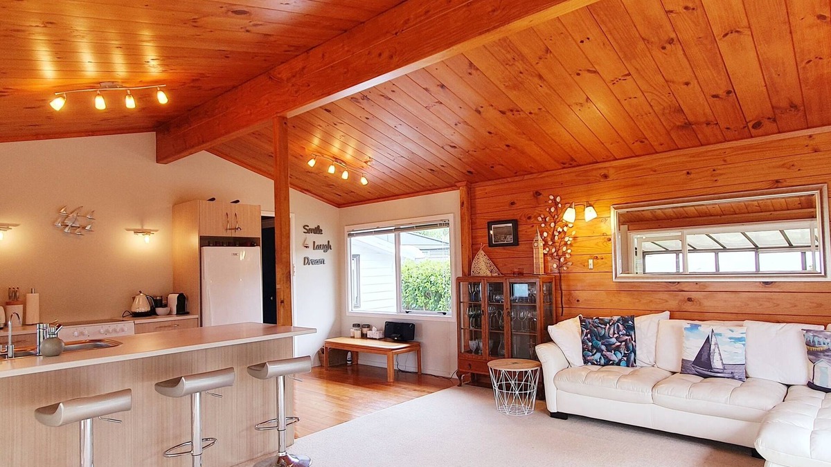 Algies Bay House | Algies Bay private Beach Bach with amazing views