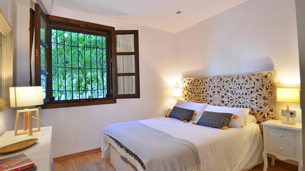 Beiro Apartment | Alhamra, panoramic views and private parking