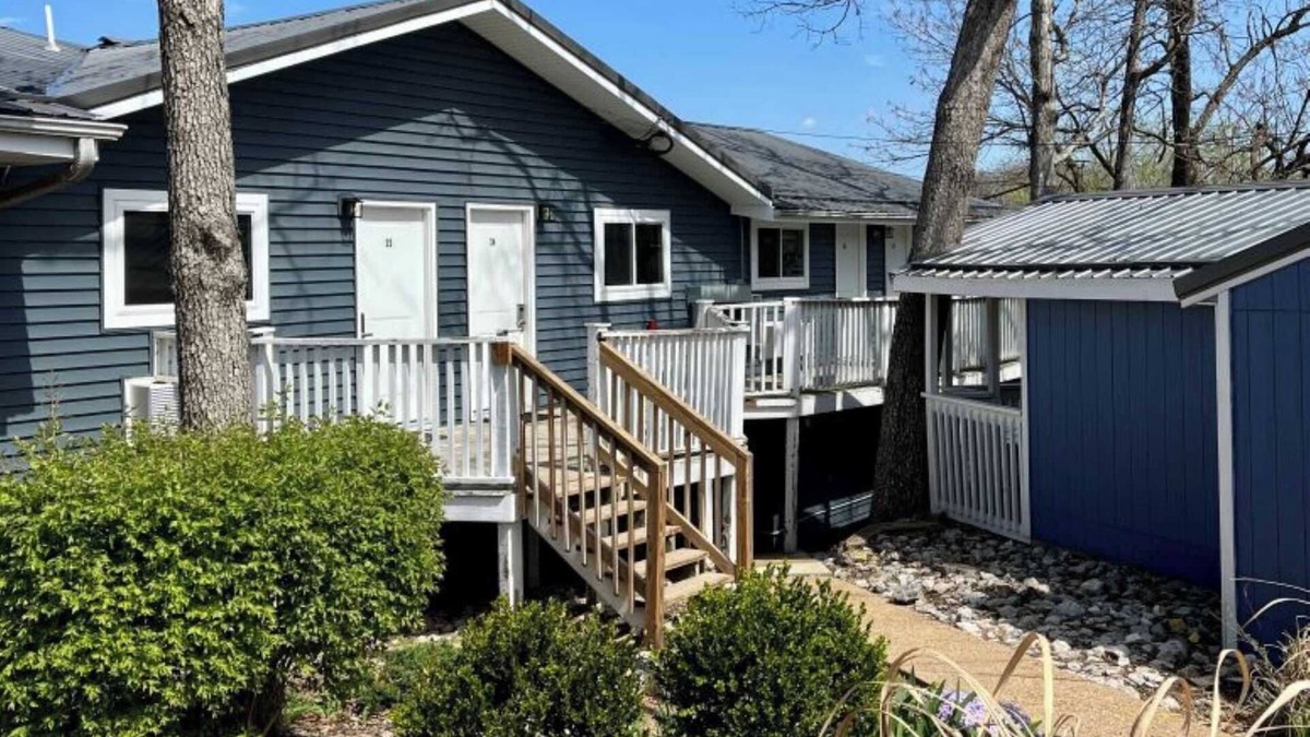 Lake of the Ozarks Hotel | Alhonna Resort Motel Unit 36
