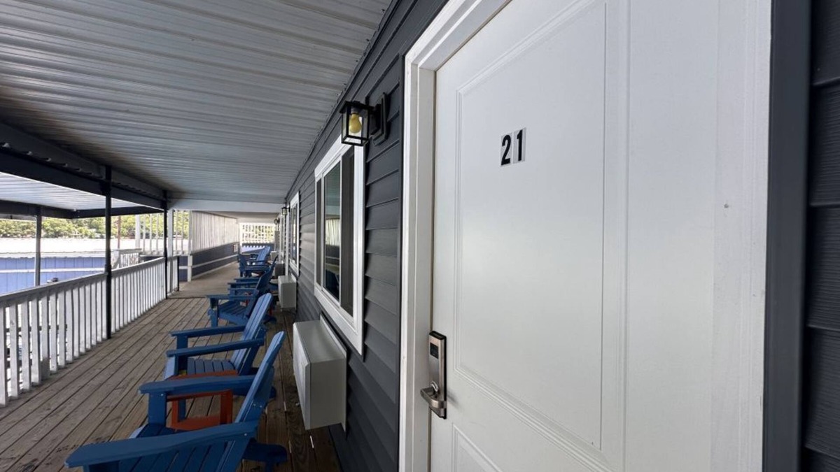 Lake of the Ozarks Apartment | Alhonna Resort's 1 Bedroom Efficiency Unit 21