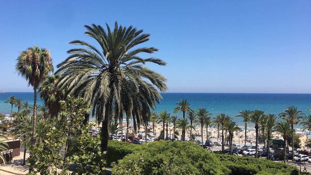 Alicante City Centre Apartment | Alicante Beach Center Seaview Luxury Apartment Wifi Air Conditioning