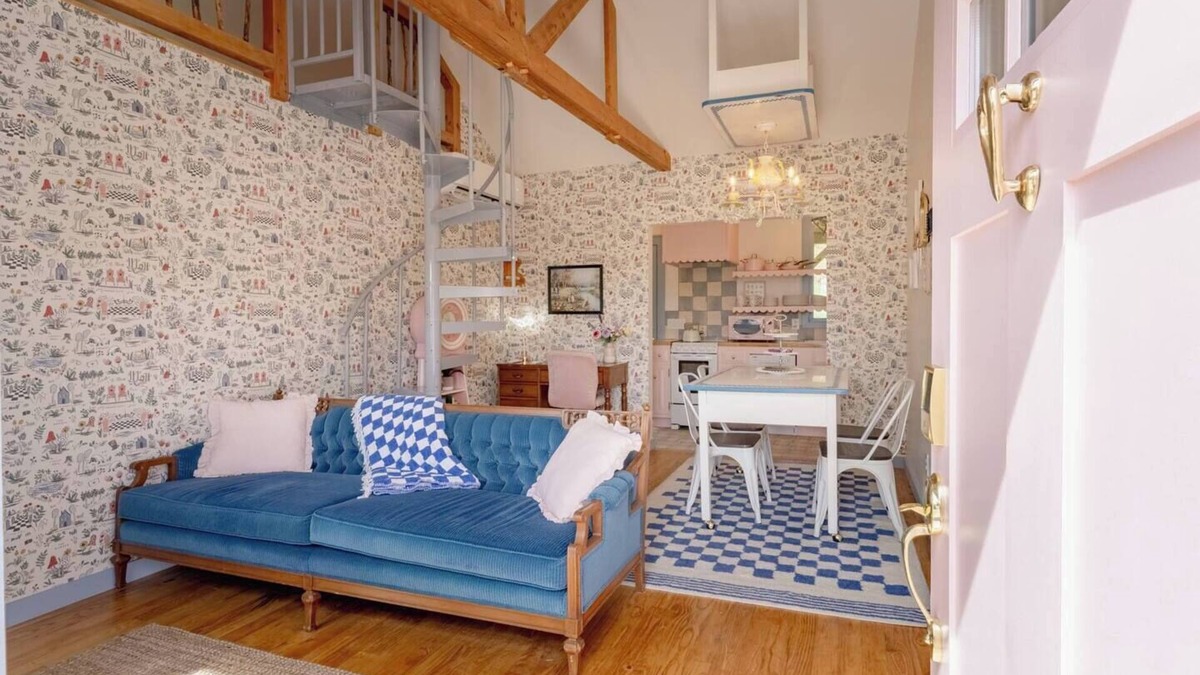 Honesdale House | Alice in Wonderland Pocono Home
