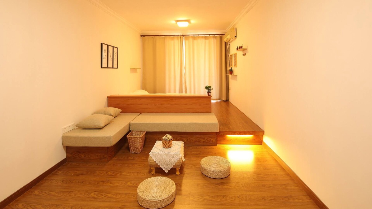 Huangpu Apartment | {Alive} 2 Double Bed Tatami with Projector