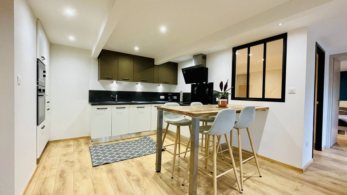 Vittel Apartment | Alix : Loft near the thermal baths and the casino