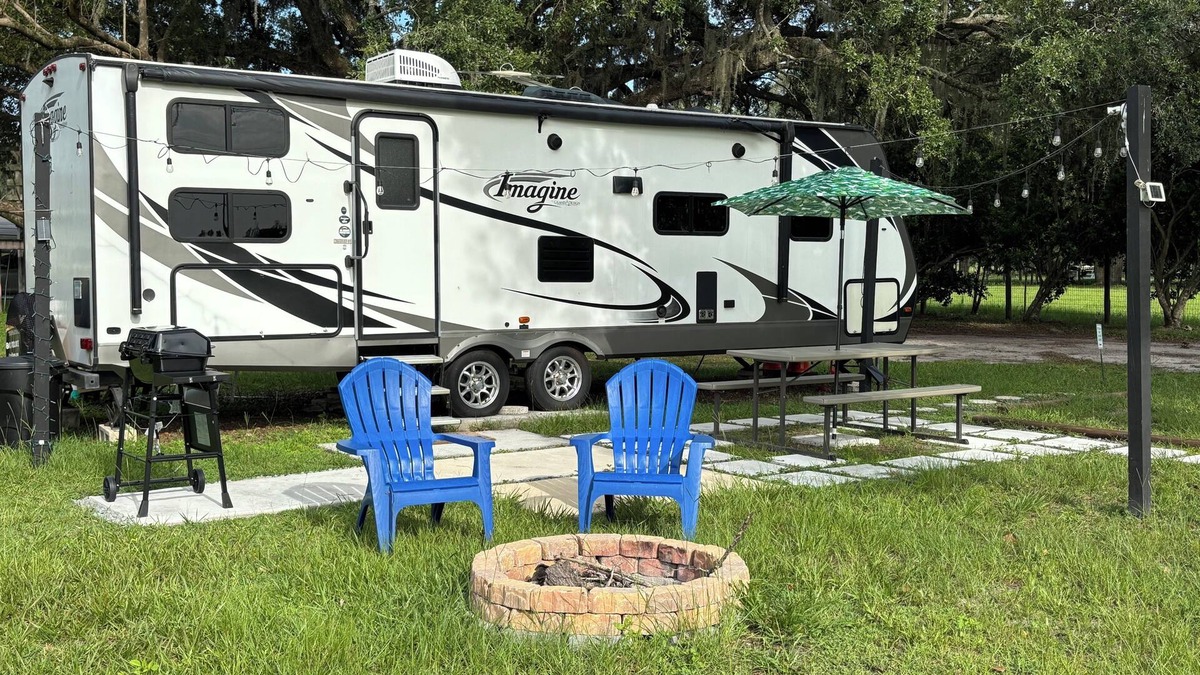 Knights Community Club House | Aljurelandia nCozy RV in Tranquil Plant City with AC,nPrivate property