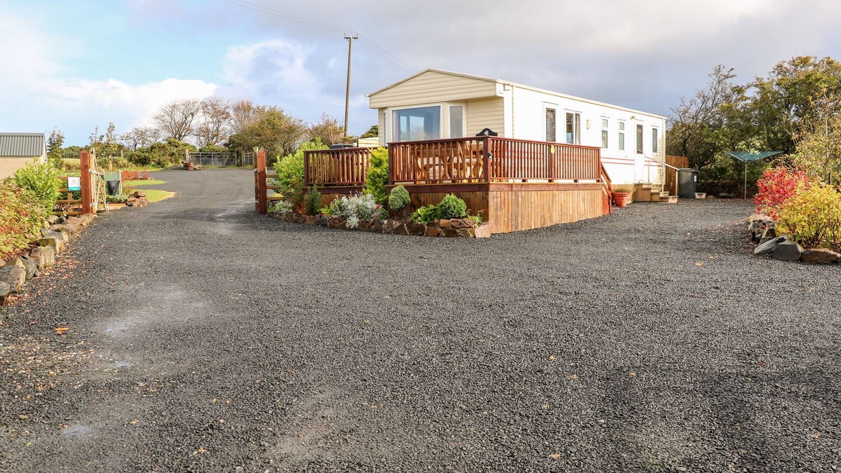 Bushmills Cottage | ALKEN CARAVAN, family friendly in Bushmills, County Antrim