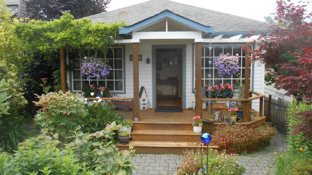 Alki House | Alki Beach Bungalow