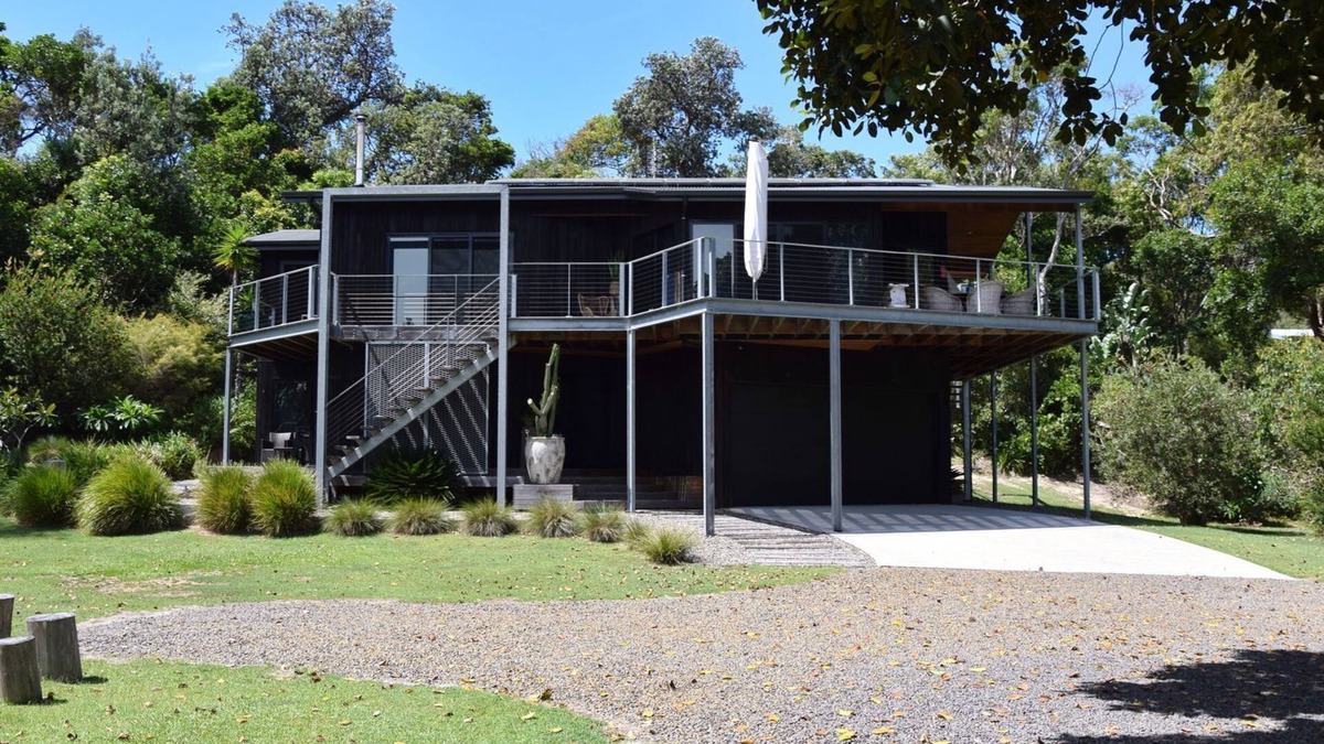Hat Head House | Alkira Hat Head - waterfront location