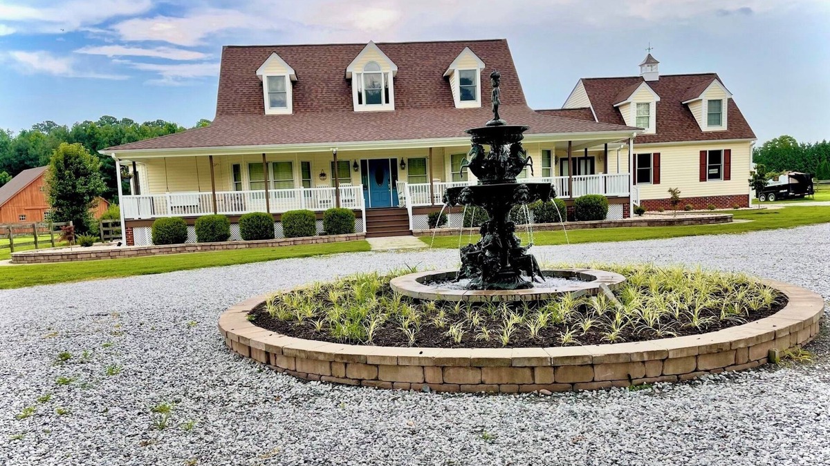 Lanexa House | All Aboard-Premier Home w/POOL by Williamsburg, Busch Gardens, Water Country USA