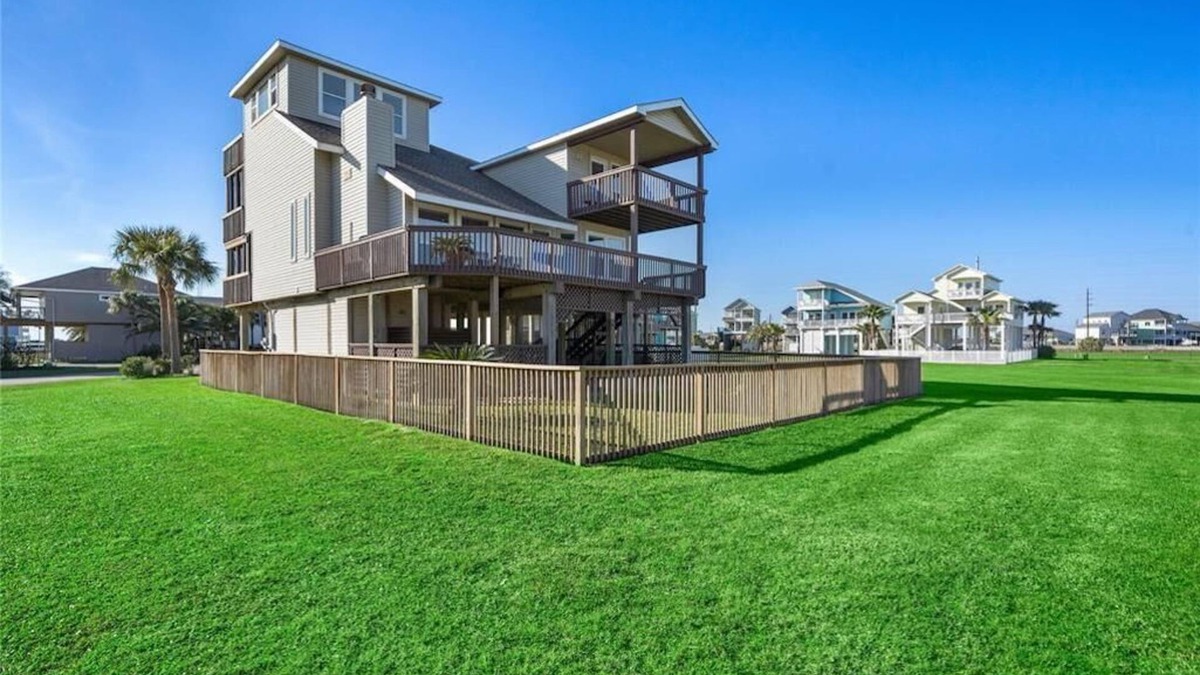 Pointe San Luis House | All Decked Out- 5 Decks with Beach & Bay Views