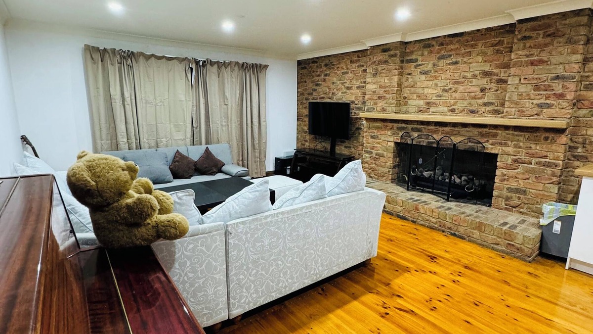 Mill Park House | All Ensuite Bedrooms for Ultimate Comfort-Mill Park