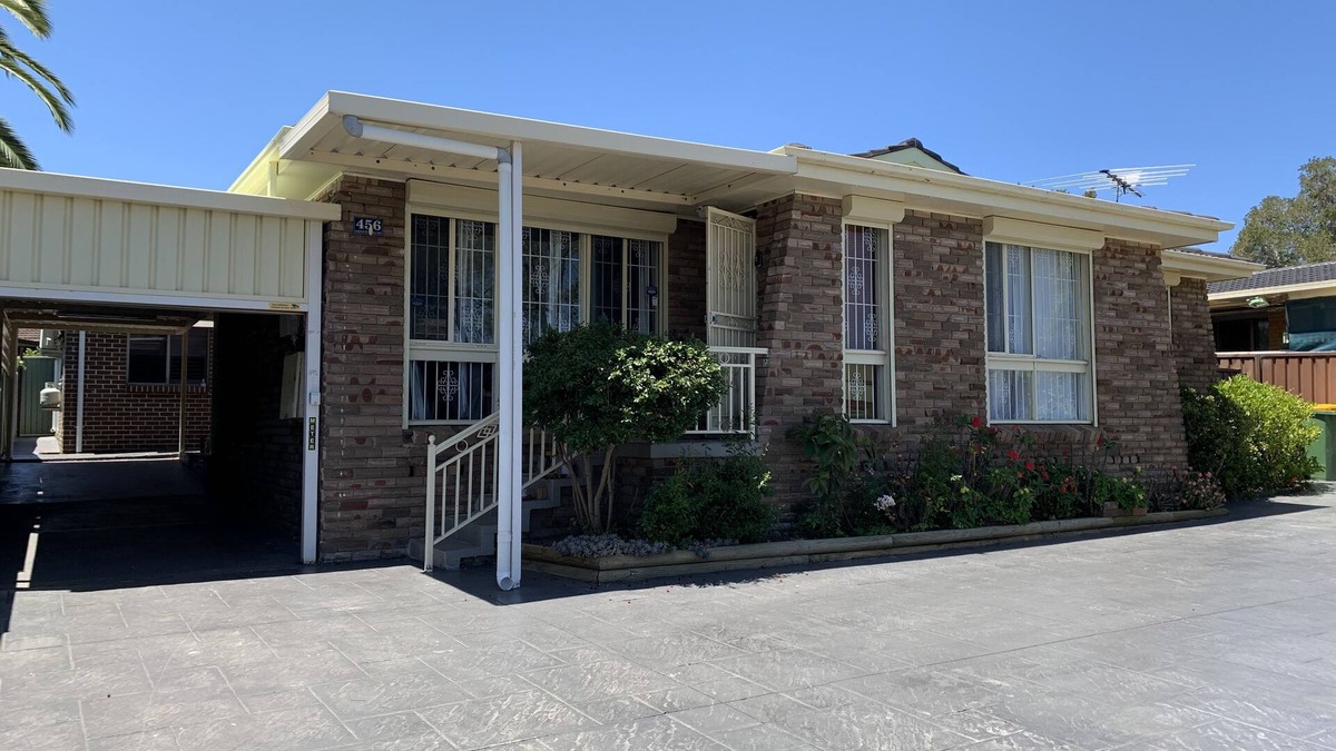 Fairfield West Boat Rental | All in 3 Bedrooms,sliding gate, Fairfield West